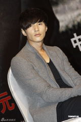 组图：元斌宣传《孤胆特工》 将行程安排给影迷