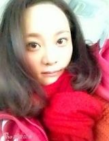 组图：51岁宋佳22岁女儿私房照 继承美貌大眼可爱