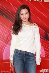 组图：群星贺梁家树荣休 汪明荃马德钟现身