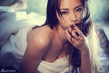 组图：田蕾希性感写真内敛迷人