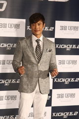 组图：李秉宪首尔宣传好莱坞影片《特种部队》