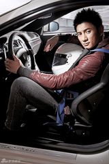 组图：吴奇隆最新封面大片 尽显成熟男人犀利本色