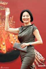 组图：林青霞助阵珠宝展雍容华贵 MaggieQ性感迷人