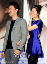 组图：韩佳人严泰雄等出席新片《建筑学概论》首映