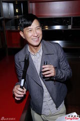 组图：《激战》计划拍续集 张家辉笑看追生报道