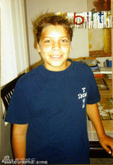 组图：老瓦与私生子旧照曝光 曾和情妇老公拥抱