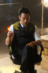 高清图：刘恺威颠覆形象 诠释酷帅冷峻黑帮大佬