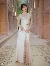 组图：韩雪早春薄纱轻裙加身 简约奢华显优雅