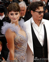 高清图：《加勒比4》首映礼 约翰尼·德普帅气现身