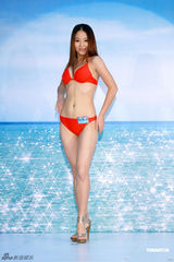 组图：候选亚姐第二轮面试 环肥燕瘦比基尼斗艳