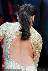 组图：《绝望主妇》伊娃鱼尾裙现身华贵性感