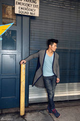 组图：李晨浩纽约街拍记录独闯时装周瞬间