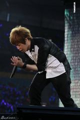 组图：五月天鸟巢开唱十万歌迷共创奇迹