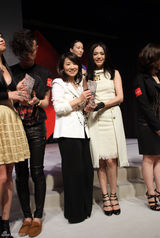 组图：姚晨率性宫廷风亮相 谈跨界最欣赏赫本