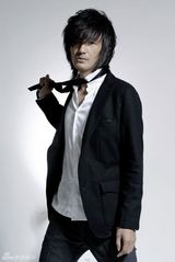 高清组图：怒放摇滚英雄艺人宣传照