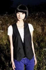 组图：刘欣BOBO头造型写真 显出夏日一抹清新