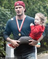 策划：七公主和萌爸贝克汉姆的亲密瞬间