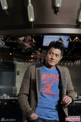 组图：郭富城受伤不再凌空跳舞 母亲放弃催婚