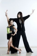 高清组图：《与星共舞》曝海报 女星尴尬露赘肉