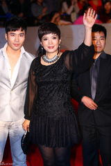 组图：第28届金鸡奖红毯 群星云集女星美艳男星帅气