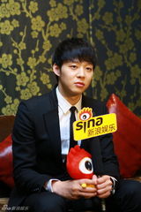 高清图：对话朴有天 善于等待想去古巴旅行