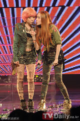 组图：少女时代录制《MCD》变嘻哈战士夺冠