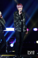 组图：韩团2PM与missA等出席音乐盛典尽情狂欢