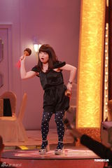 组图：张卫健梁汉文同场录节目 高海宁否认恋爱