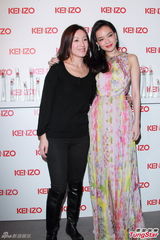 组图：舒淇力撑周星驰不小气 否认被星爷追求