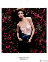 高清图：名模肯德拉-斯皮尔斯登中国版《Vogue》