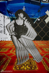 组图：碧昂斯巡演造型设计 女王气场烈焰红唇