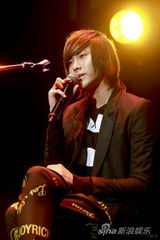 高清图：韩国90后摇滚团体FT Island美图150张细赏