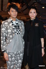 组图：刘嘉玲放言绝未涉毒 张柏芝回避媒体拒采访