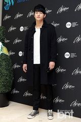 组图：missA等助阵时装周 金宇彬走秀变吸血鬼