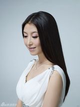 组图：刘媛媛为某广告拍摄最新写真