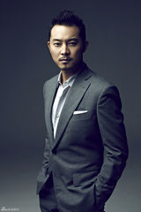 组图：双面沙溢时尚大片 成熟沉稳气场十足