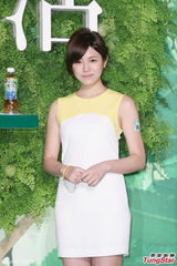 组图：周渝民食言MV男主角 陈妍希笑言下一张