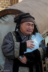 组图：《皮五传奇》周德华黄志忠夸张表情逗乐