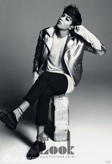 组图：韩星Se7en杂志写真 展青春少年魅力