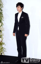 组图：韩星韩载锡大婚 张东健李敏镐等捧场