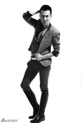 组图：张殿菲复出写真初现熟男气质