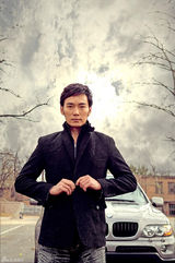 高清：焦恩俊黑色风衣杂志大片 大展型男阳刚魅力