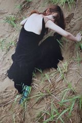 组图：日女星水野美纪黑暗系大尺度写真