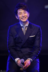 高清组图：朴施厚影迷见面会劲歌热舞 现场温馨互动