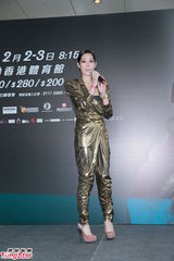 组图：关淑怡为子献唱 谭咏麟周慧敏同台助阵