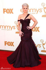 组图：艾美奖红毯女星竞艳 首饰璀璨彰显时尚