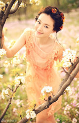 组图：于越清纯甜美写真 阳光清澈诠释青春