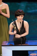 组图：陈静凭《低俗喜剧》获金像最佳女配角