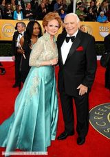 高清组图：美国演员工会奖红毯 妮可娜塔丽争艳