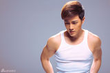 高清组图：许绍洋最新写真曝光展露完美臂肌